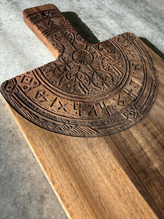Vegvísir Serving Board